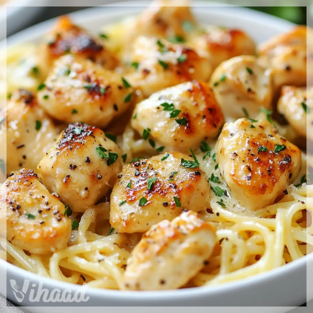 Garlic Butter Chicken Bites with Creamy Parmesan Pasta Delight!