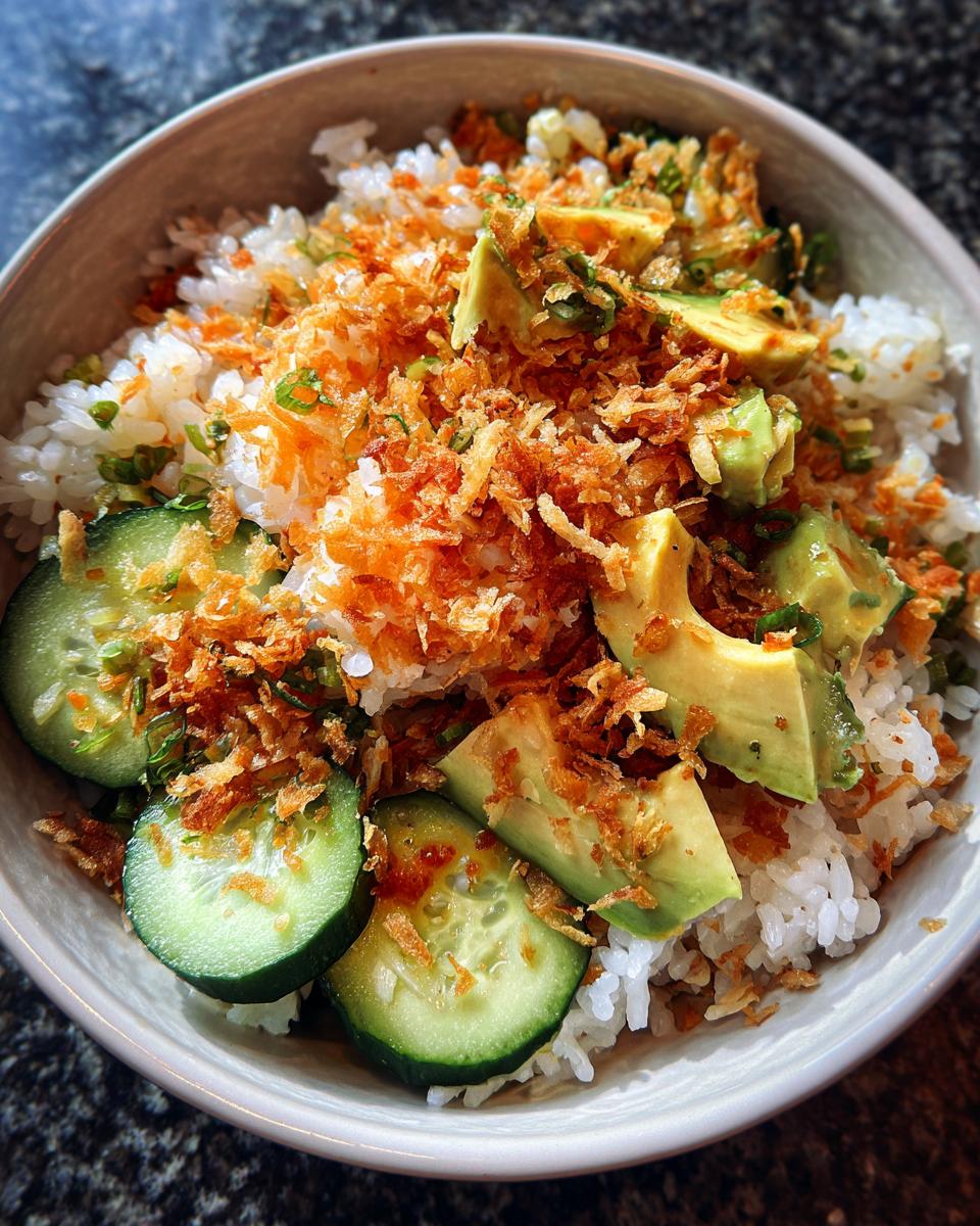 crunch roll sushi bowl - detail 1