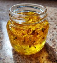 Dandelion Jelly with Honey Instead of Sugar
