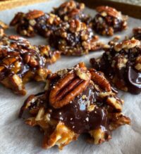 chocolate pecan turtle clusters