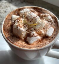 christmas eve creamy crockpot hot chocolate