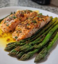 healthy air fryer salmon with asparagus recipe