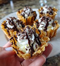 mini cannoli cups