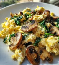 mushroom spinach scrambled eggs