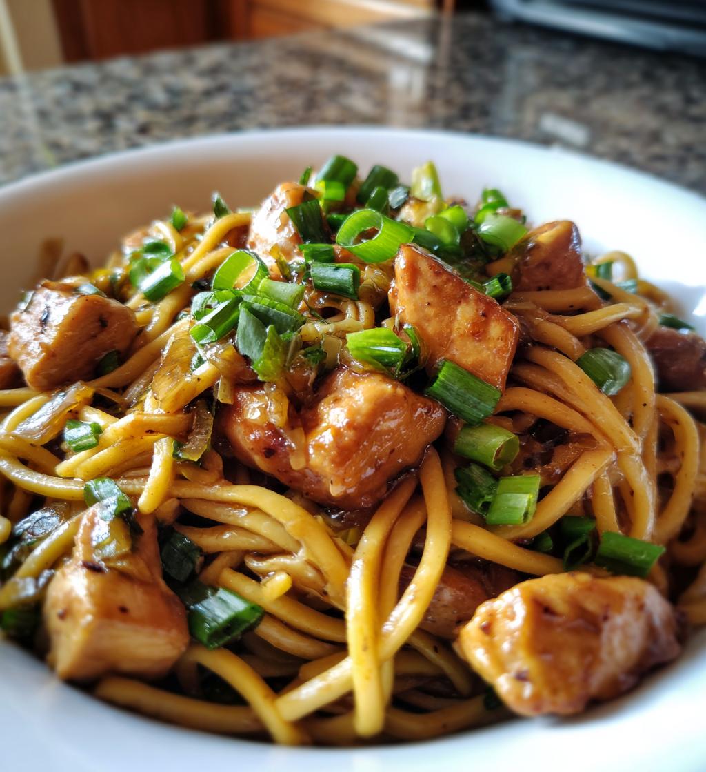 one pot honey garlic chicken and noodles - detail 1