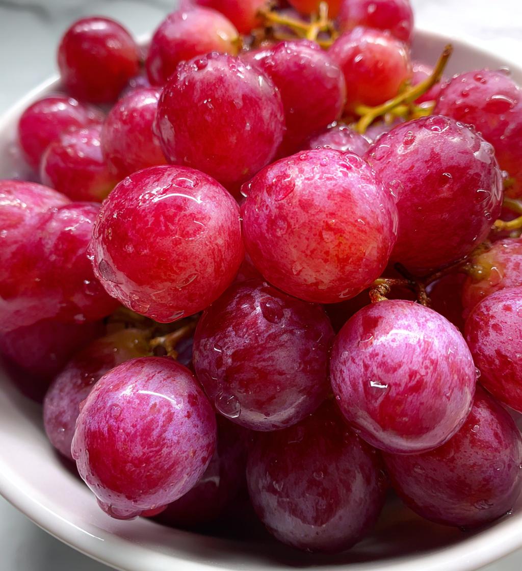 pink cotton candy grapes - detail 1