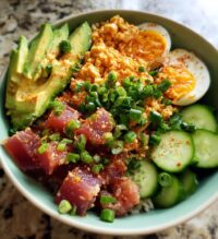 spicy tuna sushi bowl with crispy rice