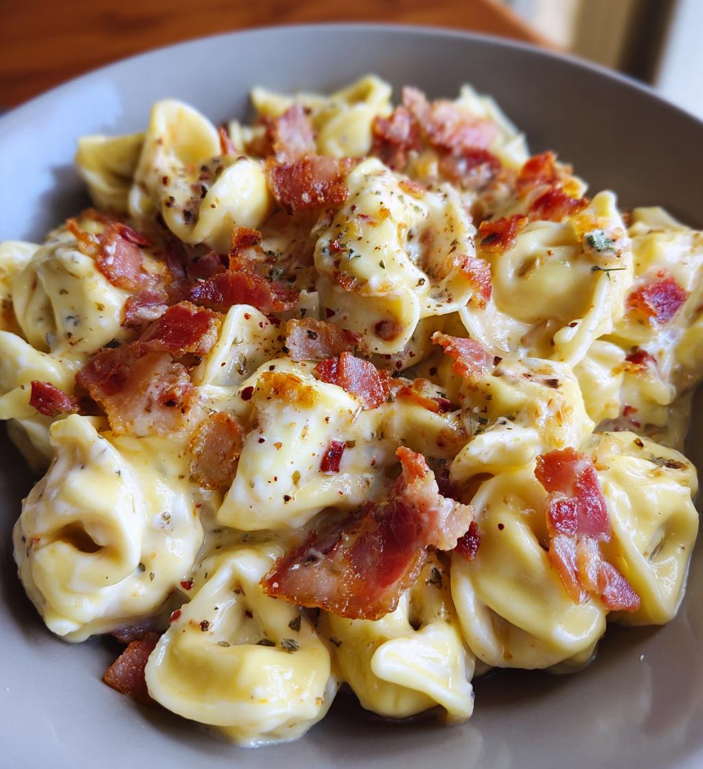 bacon tortellini alfredo - detail 1