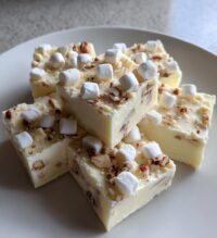 white christmas fudge