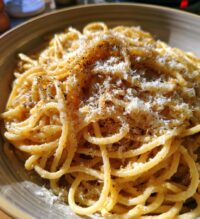 5 ingredient garlic parmesan pasta