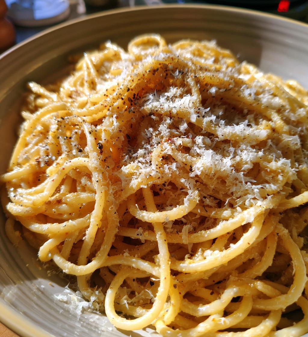 5 ingredient garlic parmesan pasta