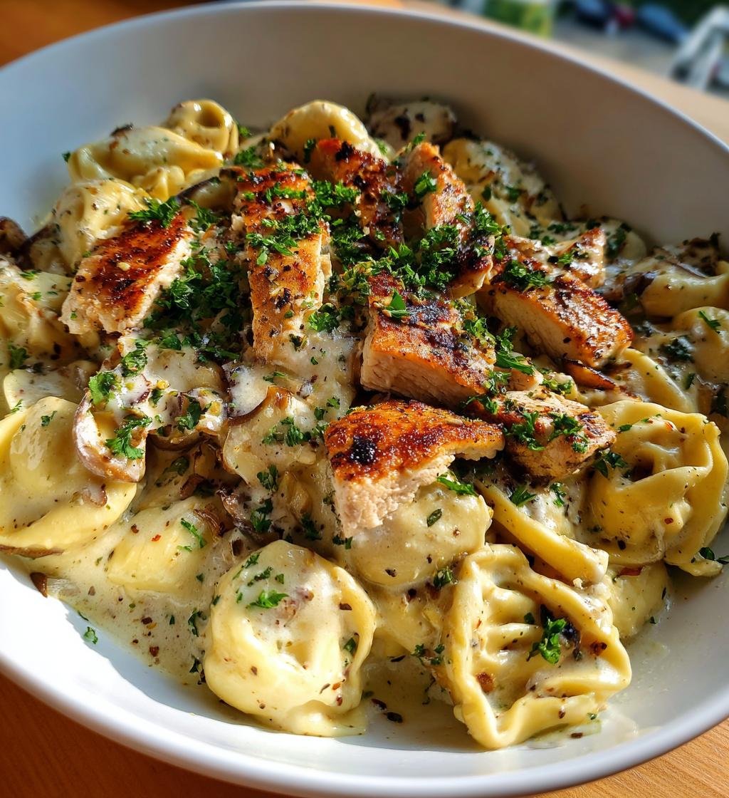asiago tortelloni alfredo with grilled chicken - detail 1