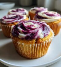 blackberry swirl cupcakes