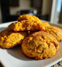 chai spiced pumpkin cookies