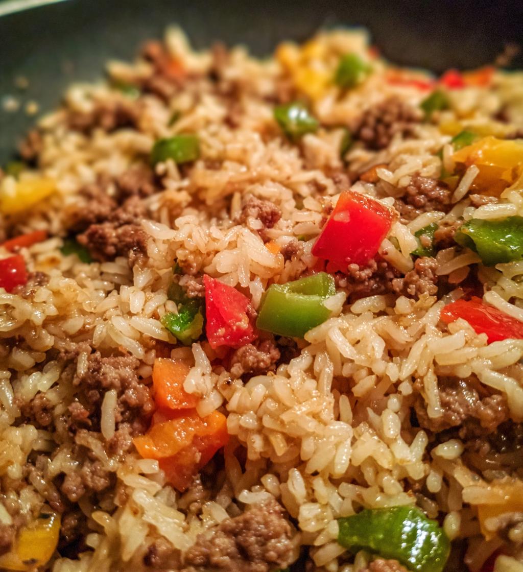 ground beef and rice skillet - detail 1
