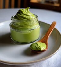 homemade italian style pistachio cream