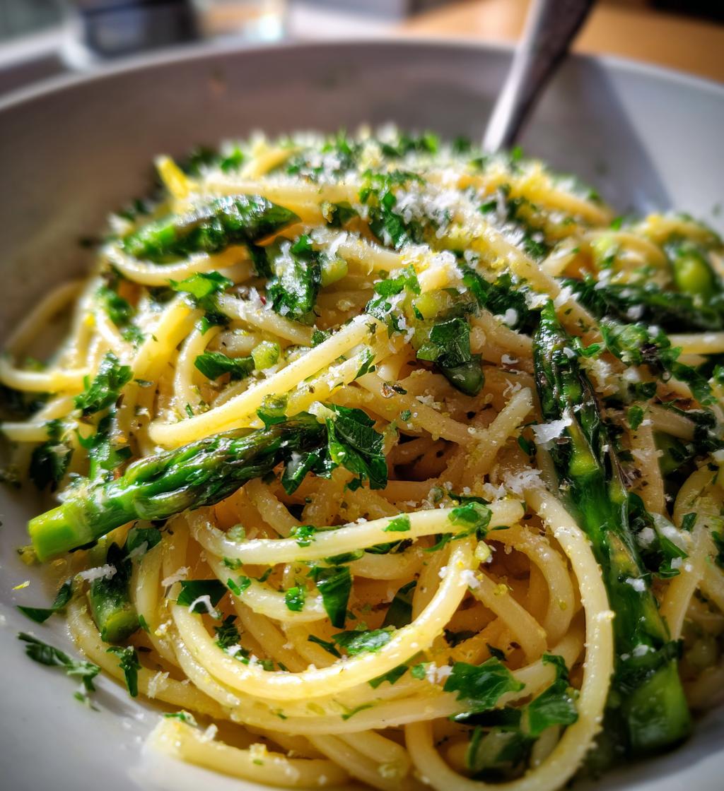 lemon asparagus pasta - detail 1