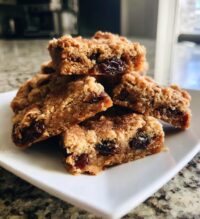 oatmeal raisin cookie bars recipe