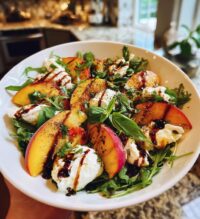 peach burrata salad