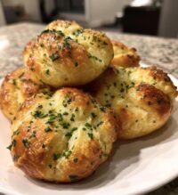 cheese filled garlic knots