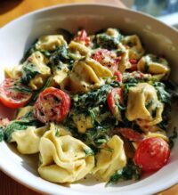 creamy tortellini with spinach tomatoes