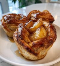 easy peach dumplings