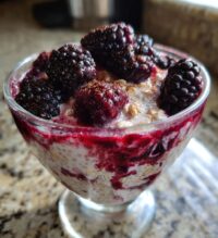 gluten free blackberry cobbler chia pudding
