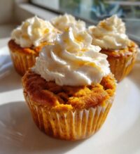 impossible pumpkin pie cupcakes