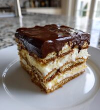 no bake chocolate eclair icebox cake