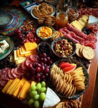 thanksgiving charcuterie board easy