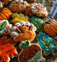 thanksgiving decorated cookies