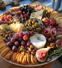 christmas wreath charcuterie board