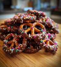 new years chocolate covered pretzels