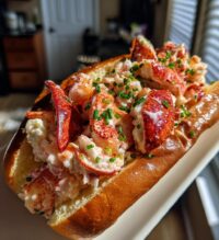 best lobster roll in boston