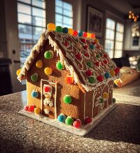 gingerbread house simple