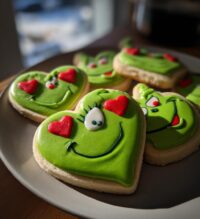 grinch royal icing cookies