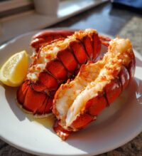 how long to boil lobster tails