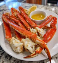 how to cook dungeness crab legs at home