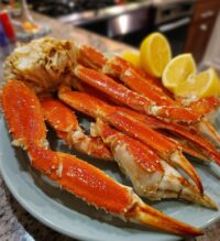 how to steam frozen crab legs at home