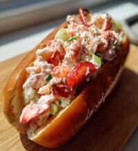 maine lobster roll