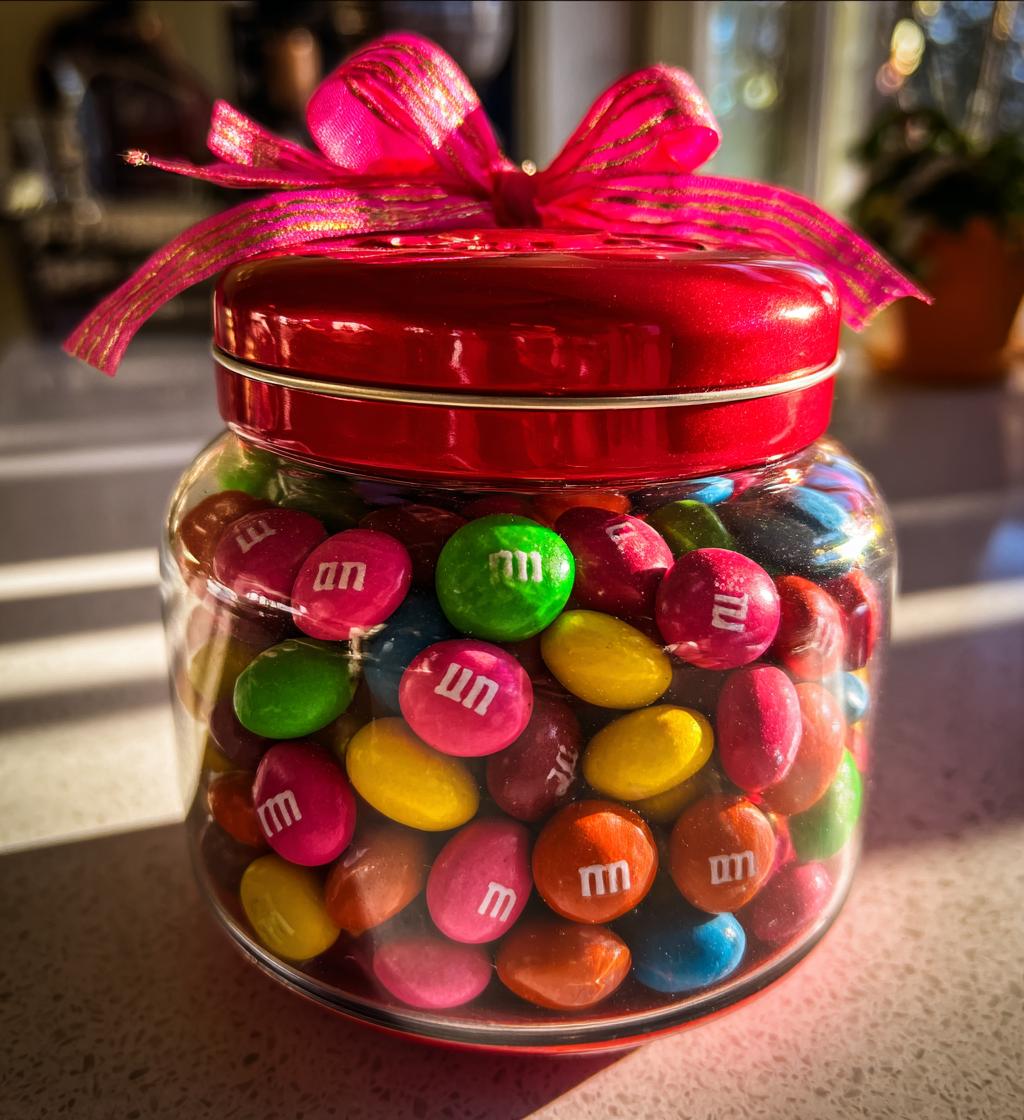 m&m candy dispenser valentine