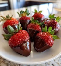 valentine chocolate covered strawberries