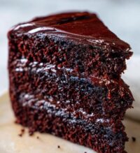 black valentines cake