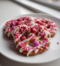 valentine pretzel treats