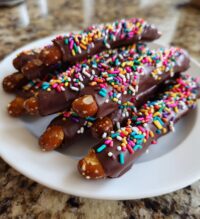 valentines day chocolate covered pretzel